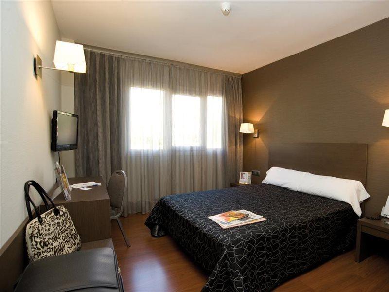 Hotel Cisneros Alcalá de Henares Exteriér fotografie